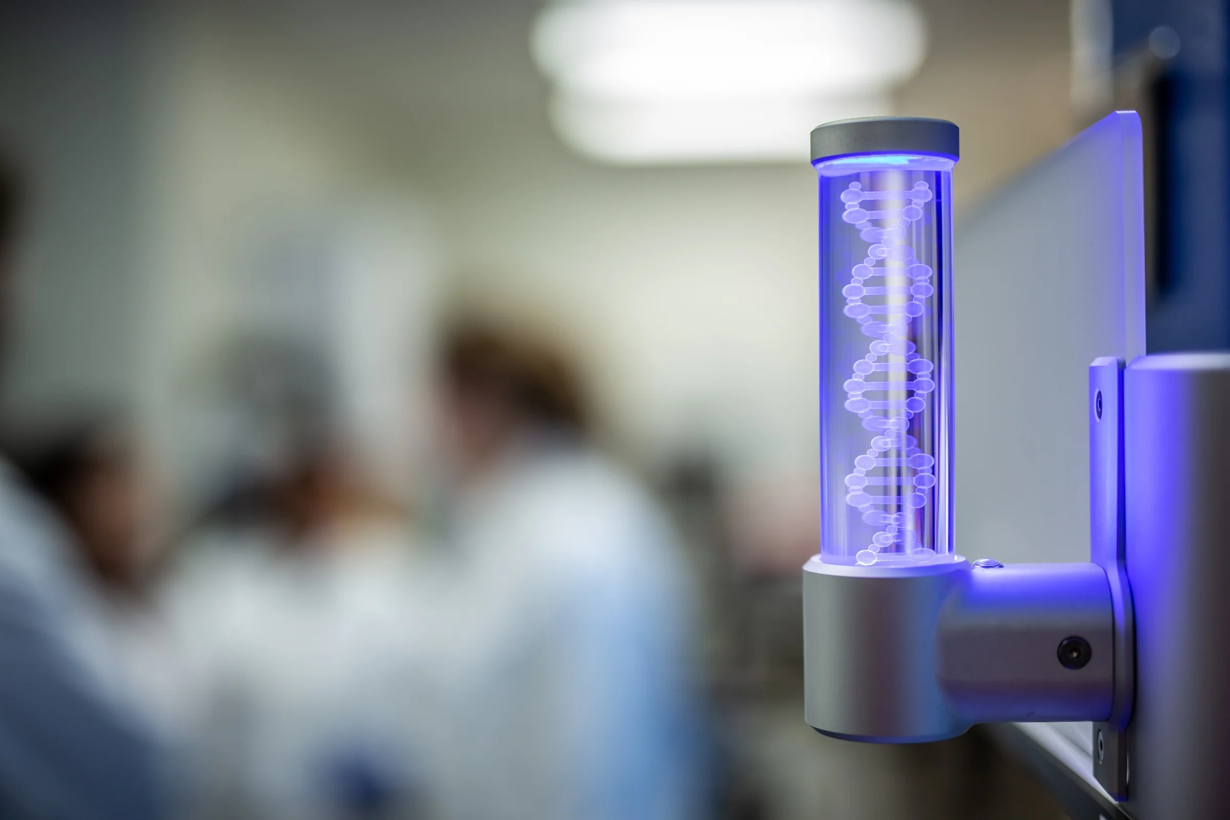 Concordia Genome Foundry DNA illumination fixture in laboratory