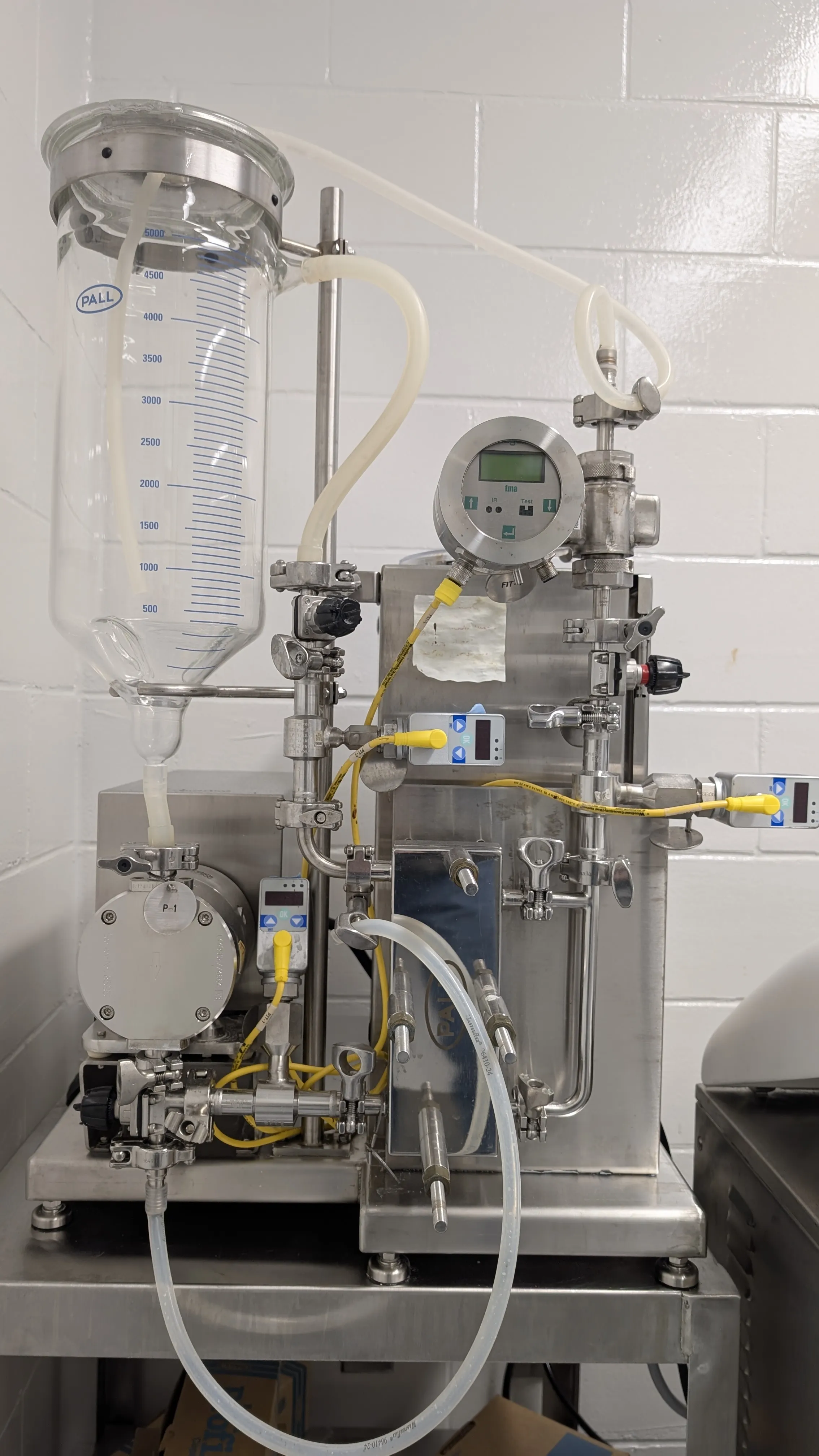 View tangential flow filtration system